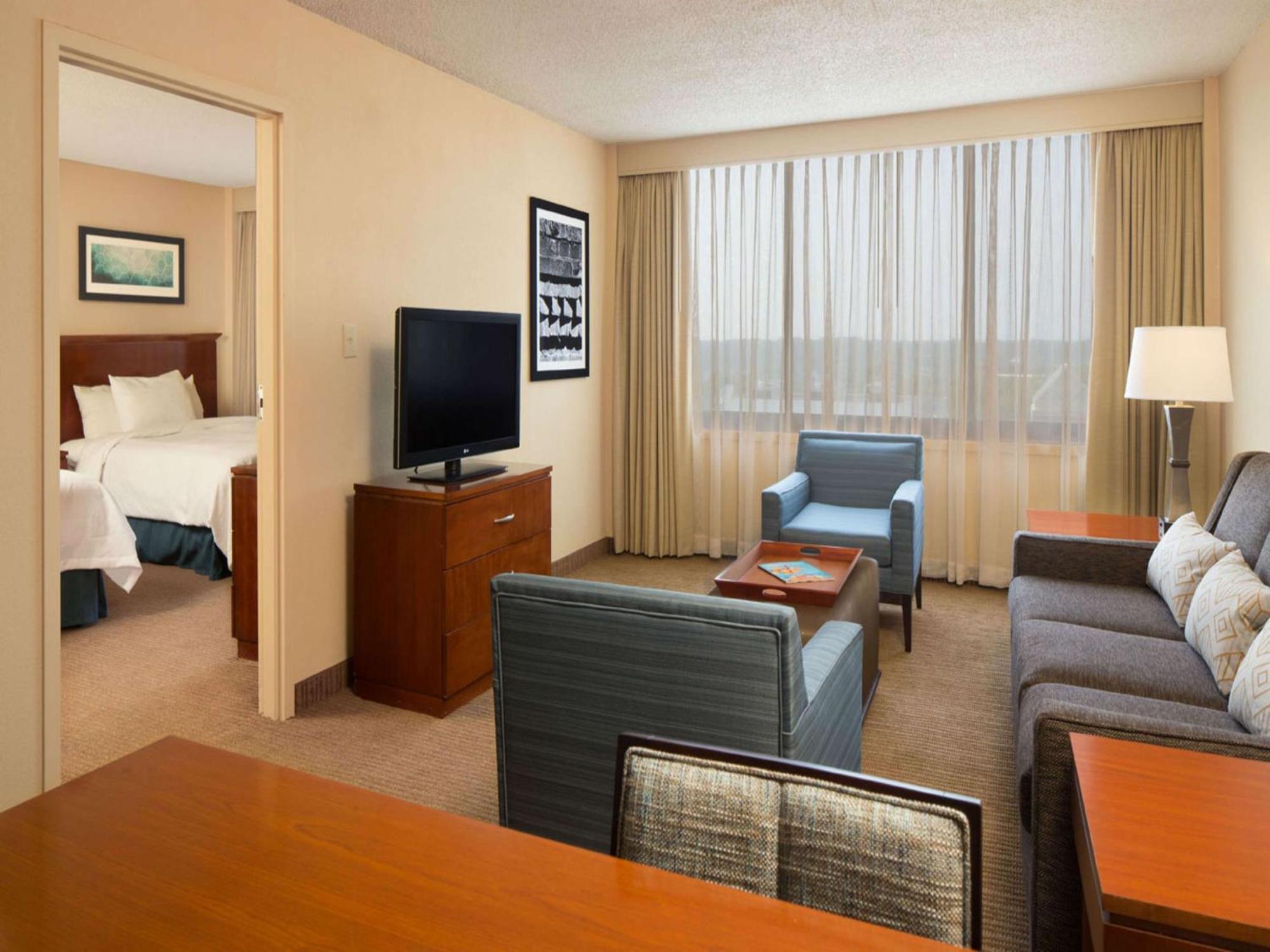 Embassy Suites ווינסטון-סאלם מראה חיצוני תמונה