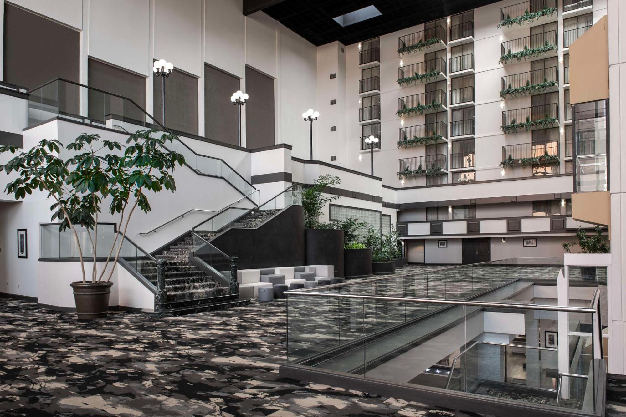 Embassy Suites ווינסטון-סאלם מראה חיצוני תמונה